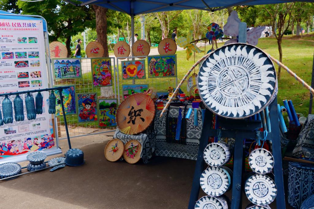 广西优秀民族文化展览会各类主题特色展区。